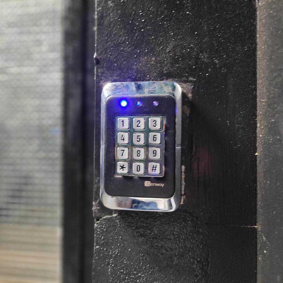 Anastasia Balcescu Apart 4 Self Check In Code From 2Pm Kitchen And Bedroom Bukarest Eksteriør billede